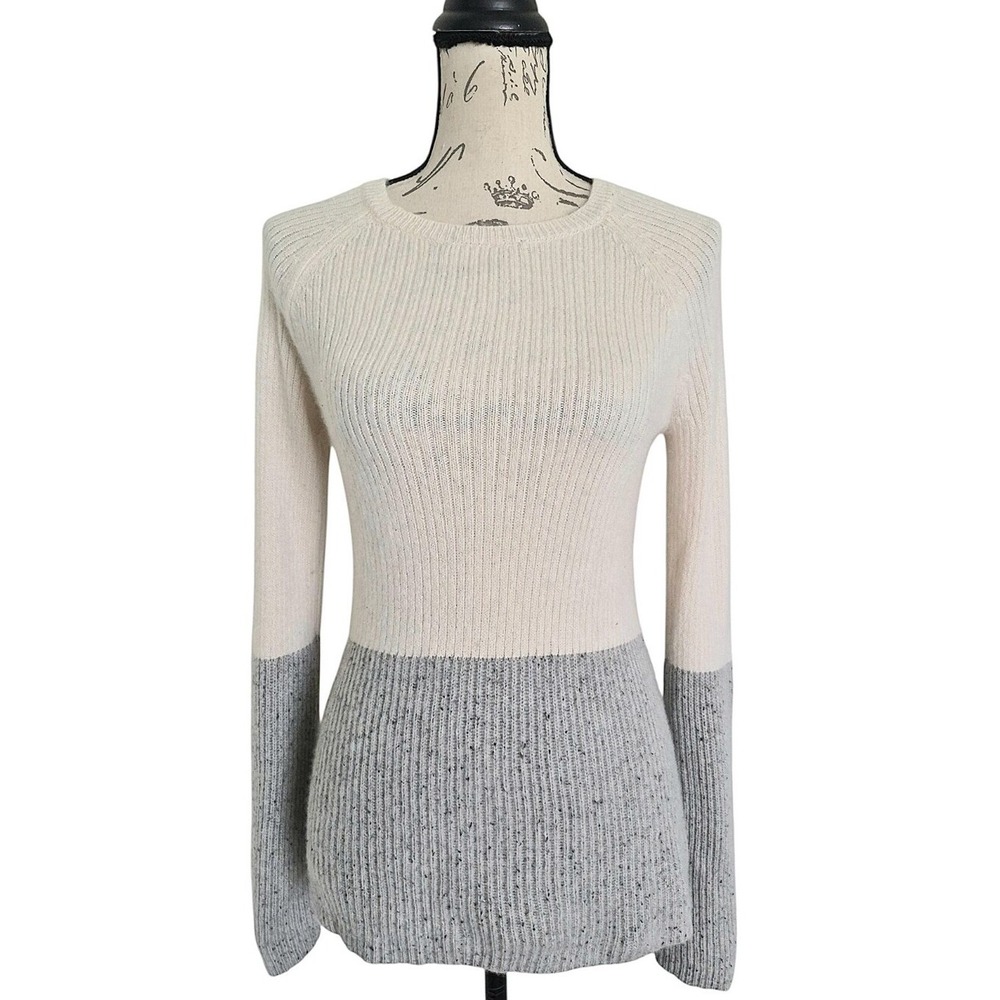 Ann Taylor 100% Cashmere Ribbed Colorblock Crewneck Sweater XS Cream Grey